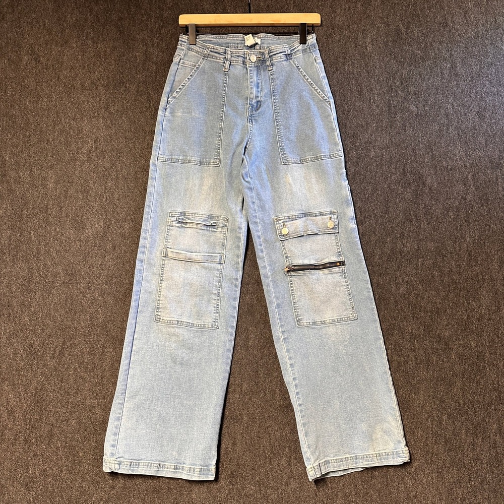 Forever 21 Premium Light Wash Wide Leg Cargo Utility Jeans 26 High Rise Leg